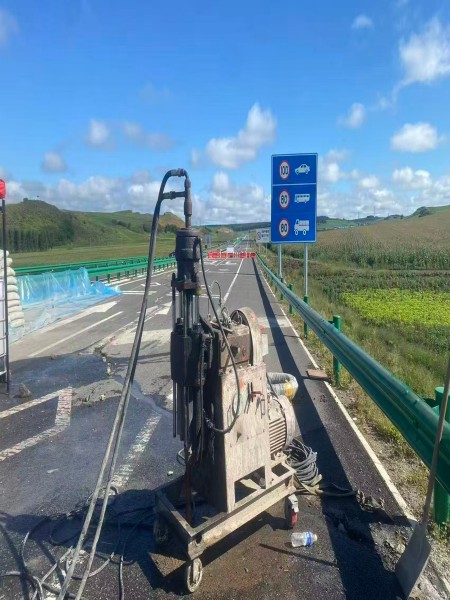 高速路下沉注浆加固